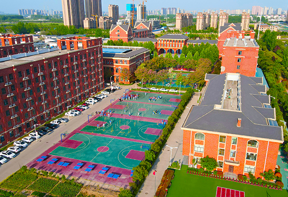 學(xué)校風(fēng)景照2.jpg
